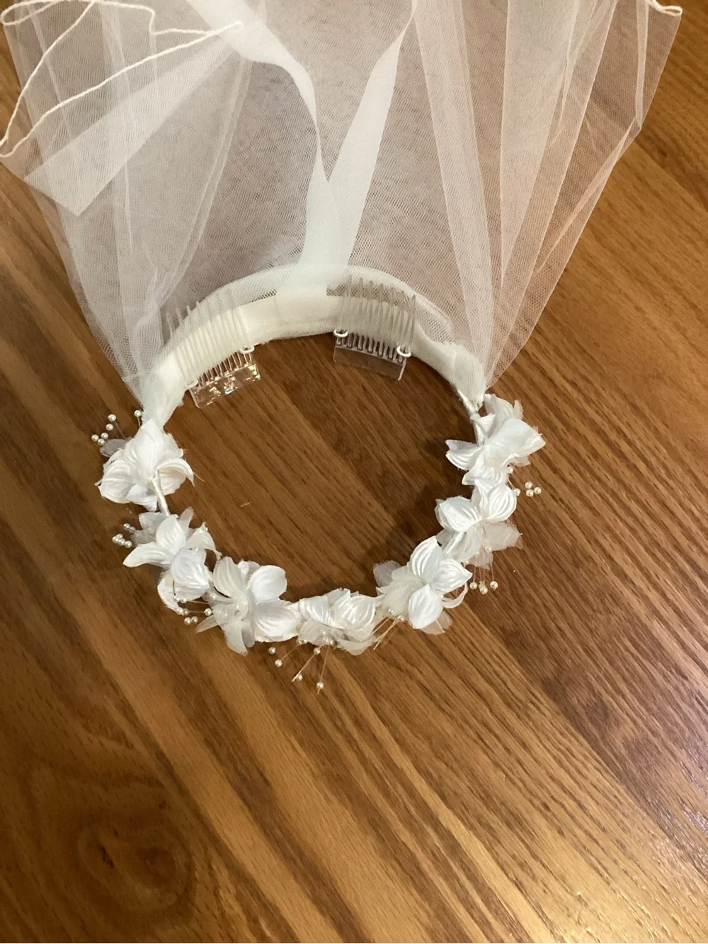 White Floral Halo Veil Crown with Double-Layer Tulle